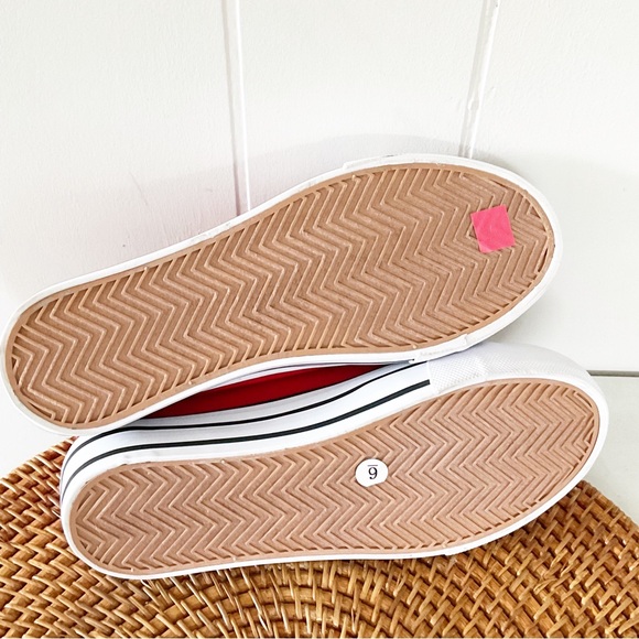 C&C California Canvas Low Rise Platform Sneaker Red Women's Size 6M - Picture 4 of 6